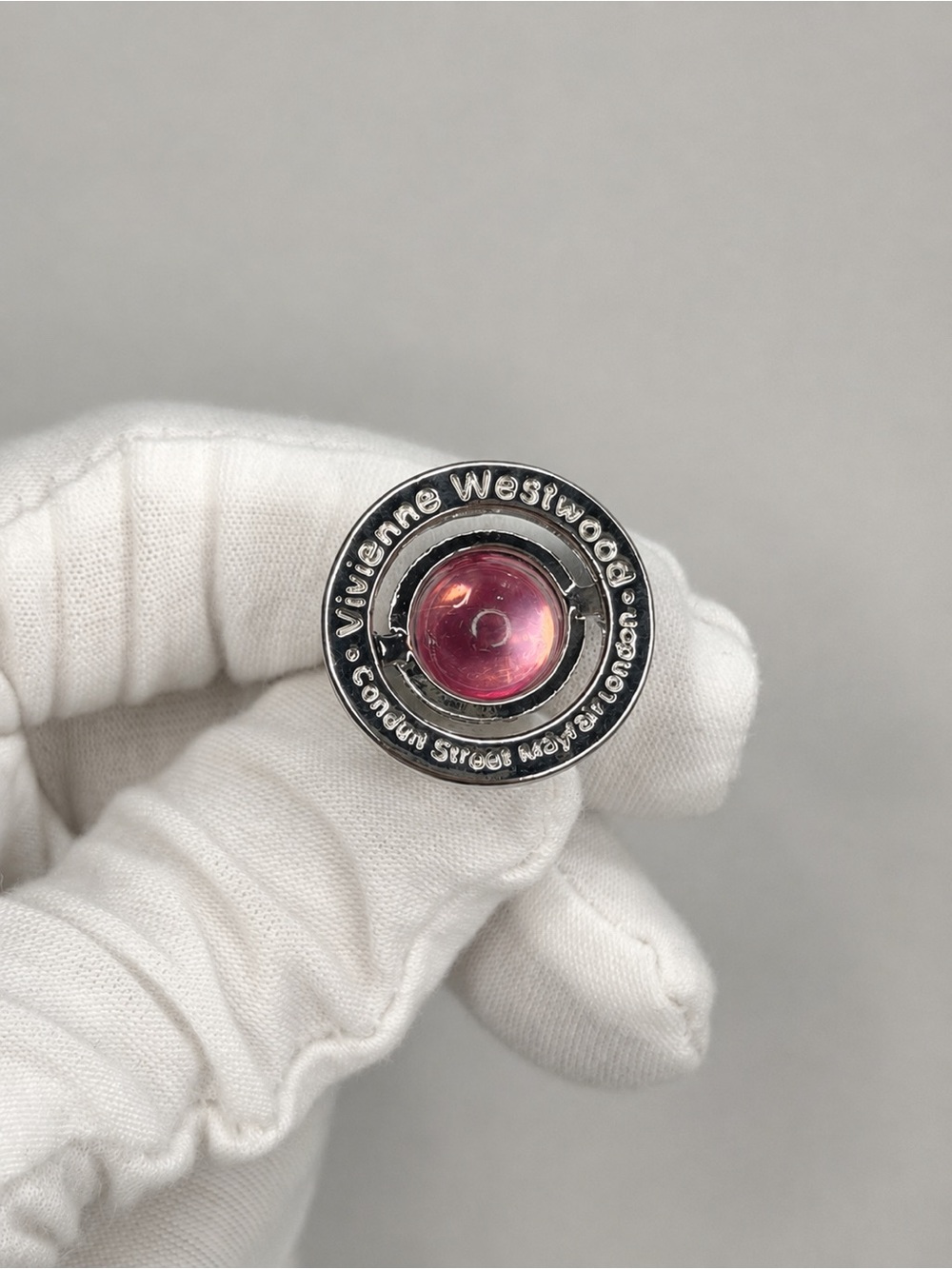 Vivienne Westwood New Tiny Orb Pendant Necklace Pink Silver-Tone w/ Box - Picture 3 of 5
